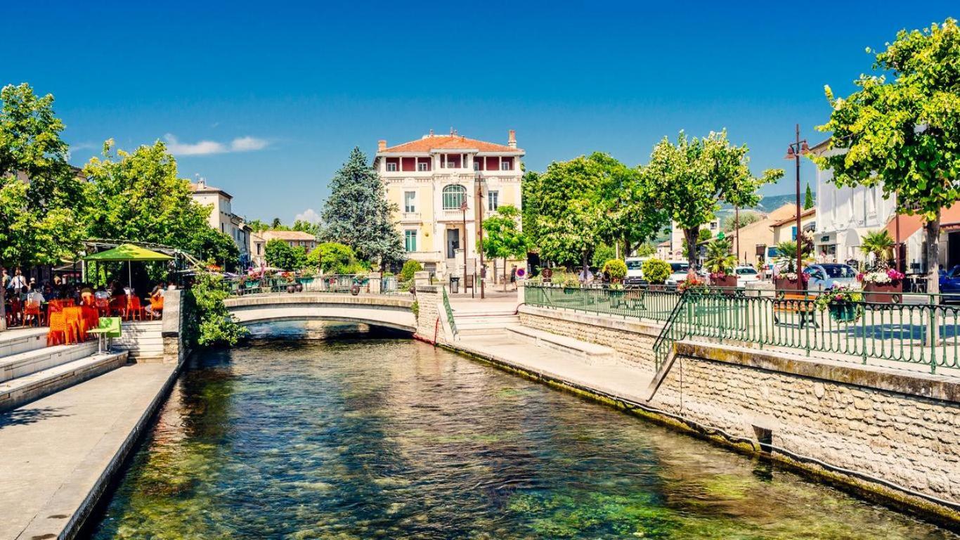 Un Petit Nid Au Bord De La Sorgue Apartment L'Isle-sur-la-Sorgue Exterior photo